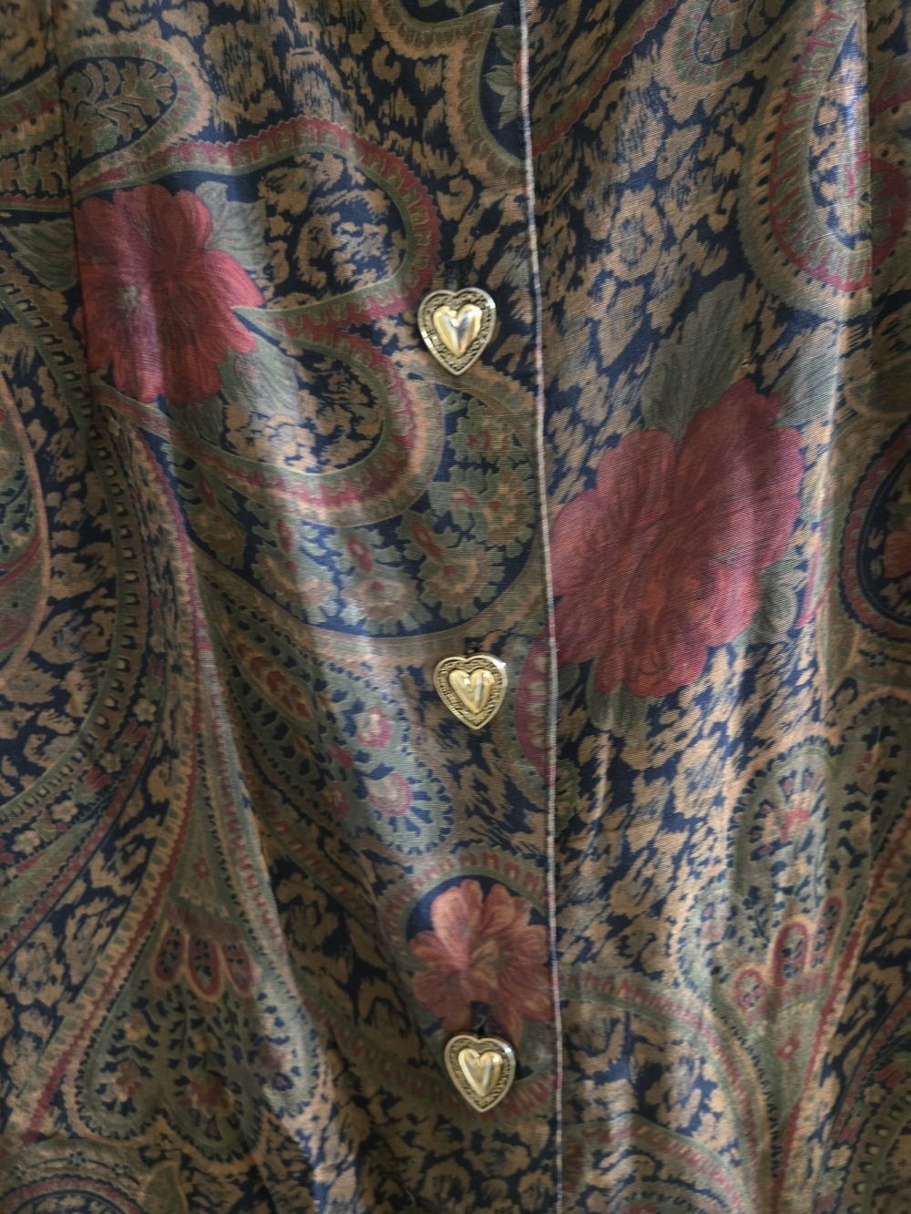 Beautiful Vintage Brown Paisley Dress w Red Floral Accents & Gold Heart Buttons - Picture 2 of 8